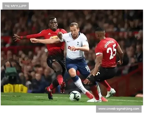 曼联主场对阵热刺,残阵考验与主场优势博弈 曼联主场对阵热刺,残阵考验与主场优势博弈